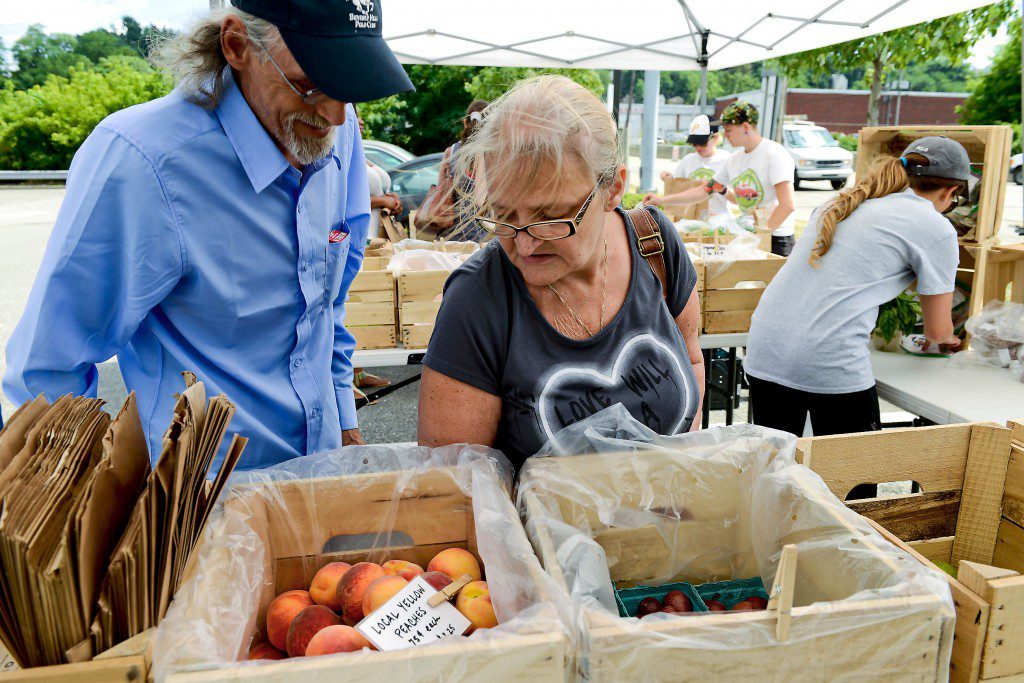 20150731rldFarmFoodsTruck03-2